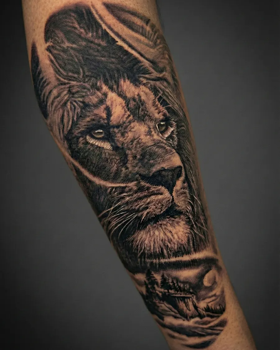 Kadıköy Body Art realistic aslan dövmesi, ön kol yarım kol çalışma