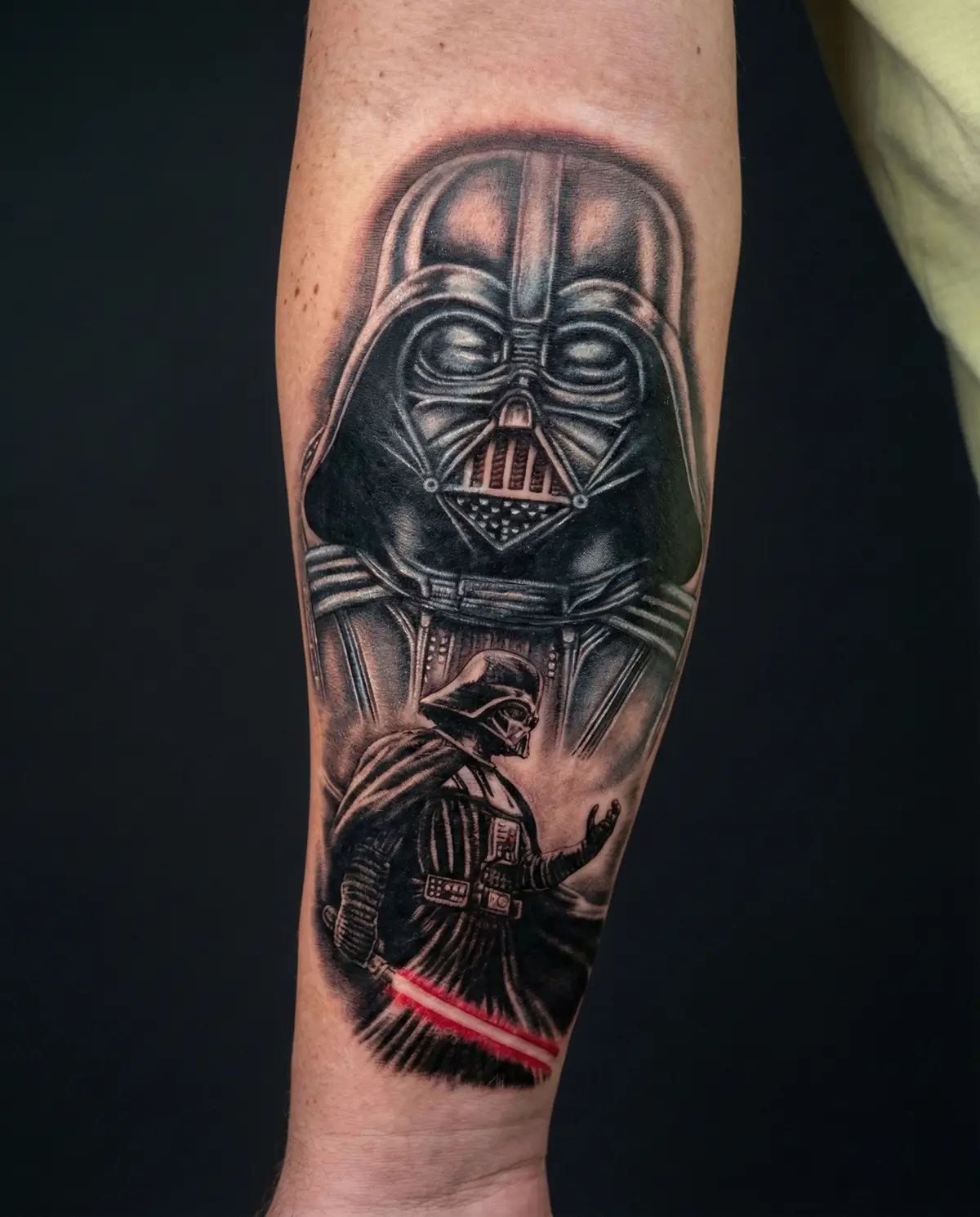 Darth Vader cover-up dövmesinin final görünümü