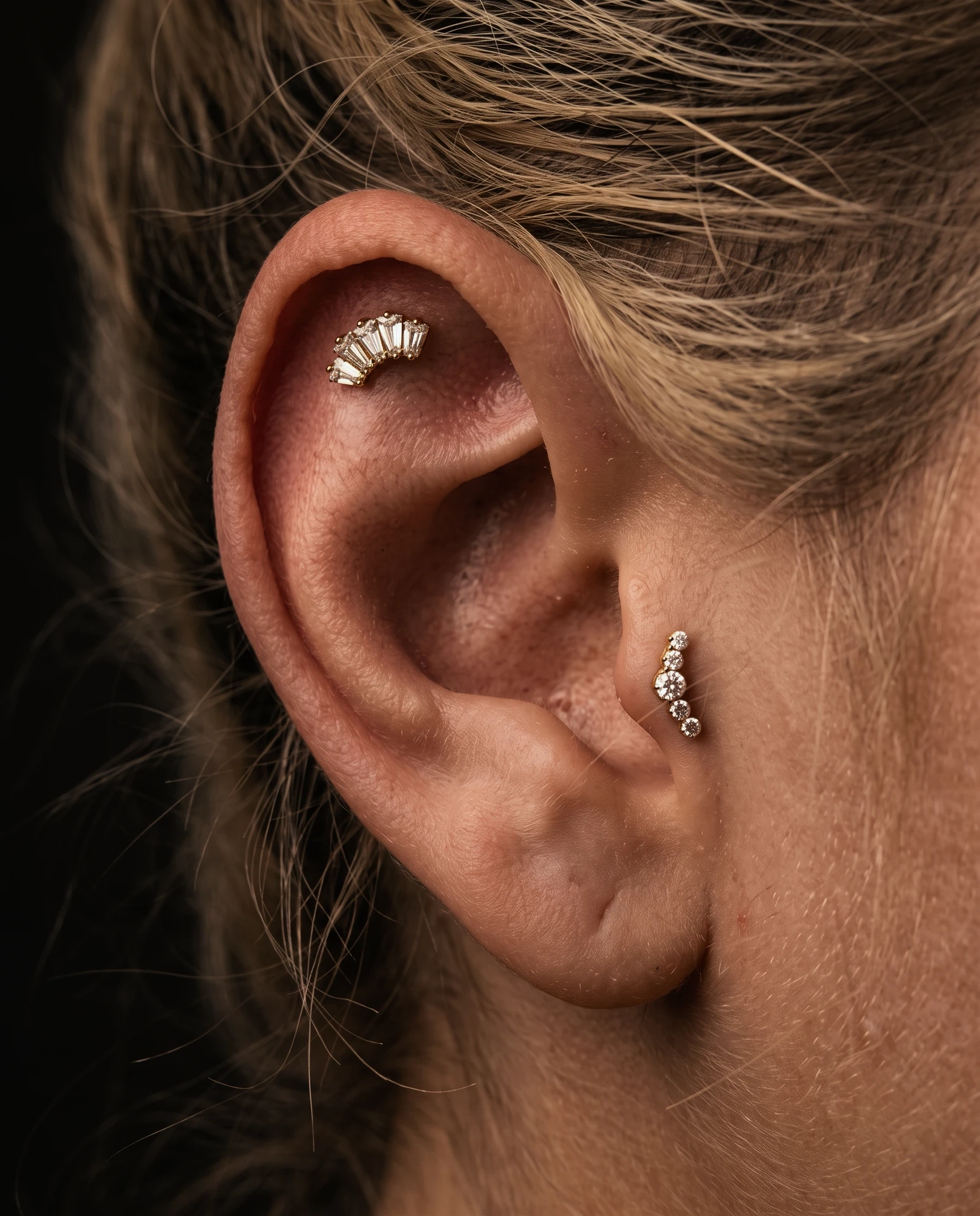 Flat kulak piercing uygulaması
